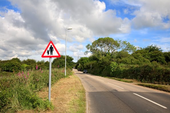 Look beyond the obvious for safety clues on country roads, says GEM