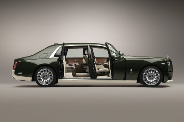 Phantom Oribe: A bespoke Rolls-Royce Phantom in collaboration with Hermès